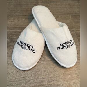🌴NEW/NEVER WORN ‘OMNI HOTEL & RESORT’  SPA SLIPPERS~SIZE 8